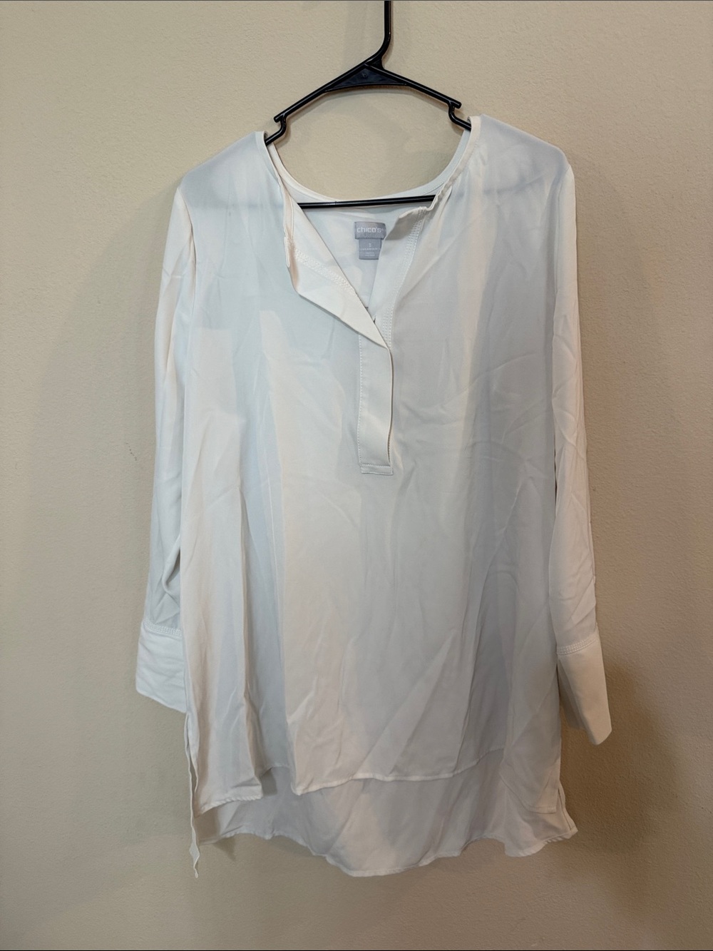 Chico's White V-Neck Long Sleeve Tunic